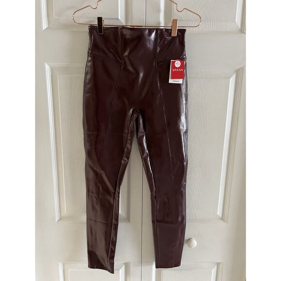 SPANX Faux Patent Leather Liquid Gloss Leggings Pants Ruby Size Petite XS NWT - Picture 4 of 12